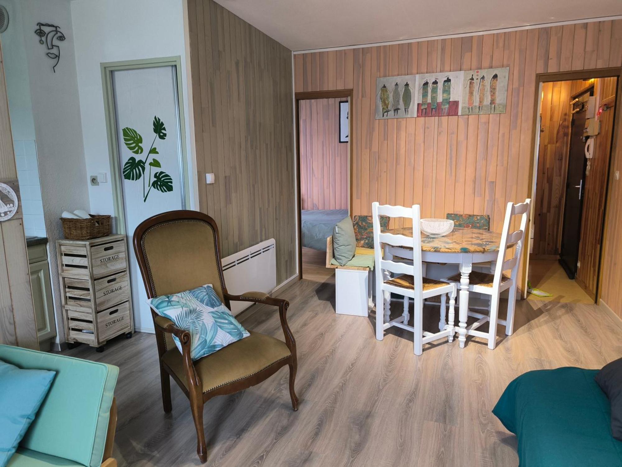 Appartement Vert Tendre Face A La Montagne Bagnères-de-Luchon Eksteriør bilde